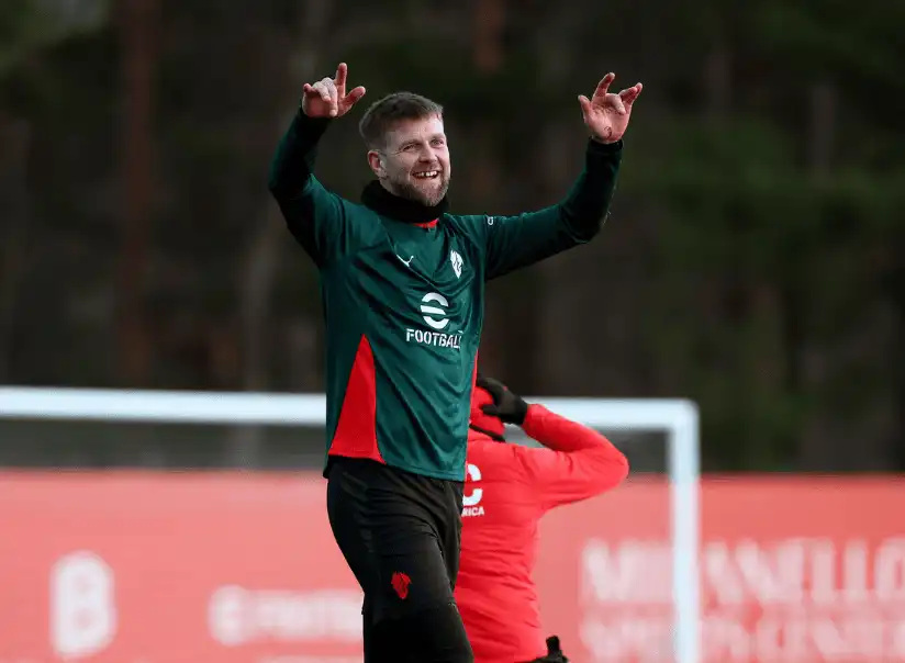 德國前鋒尼克拉斯·菲爾克魯格（Niclas Füllkrug）球員照片