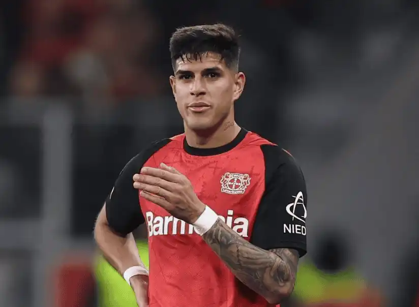 厄瓜多後衛彼羅·因卡皮耶（Piero Martín Hincapié Reyna）球員照片