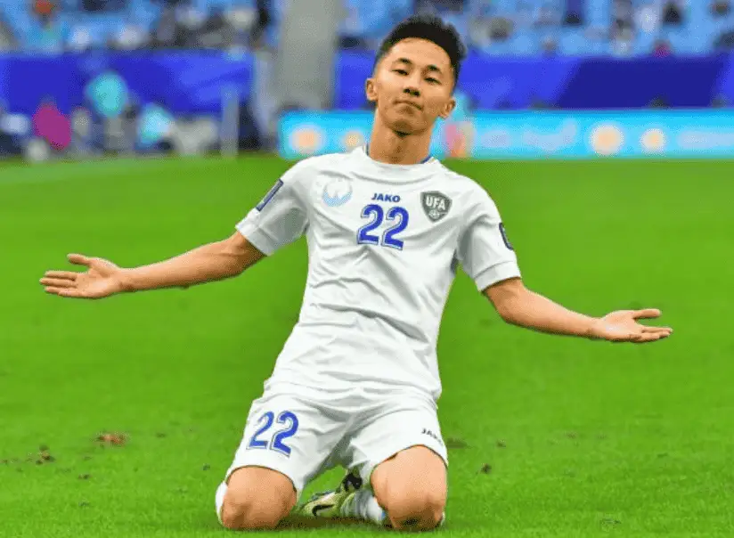 Abbosbek Fayzullaev，烏茲別克國家隊中場，具備出色盤帶與突破能力，是 2026 世界盃新隊伍中備受關注的年輕核心。